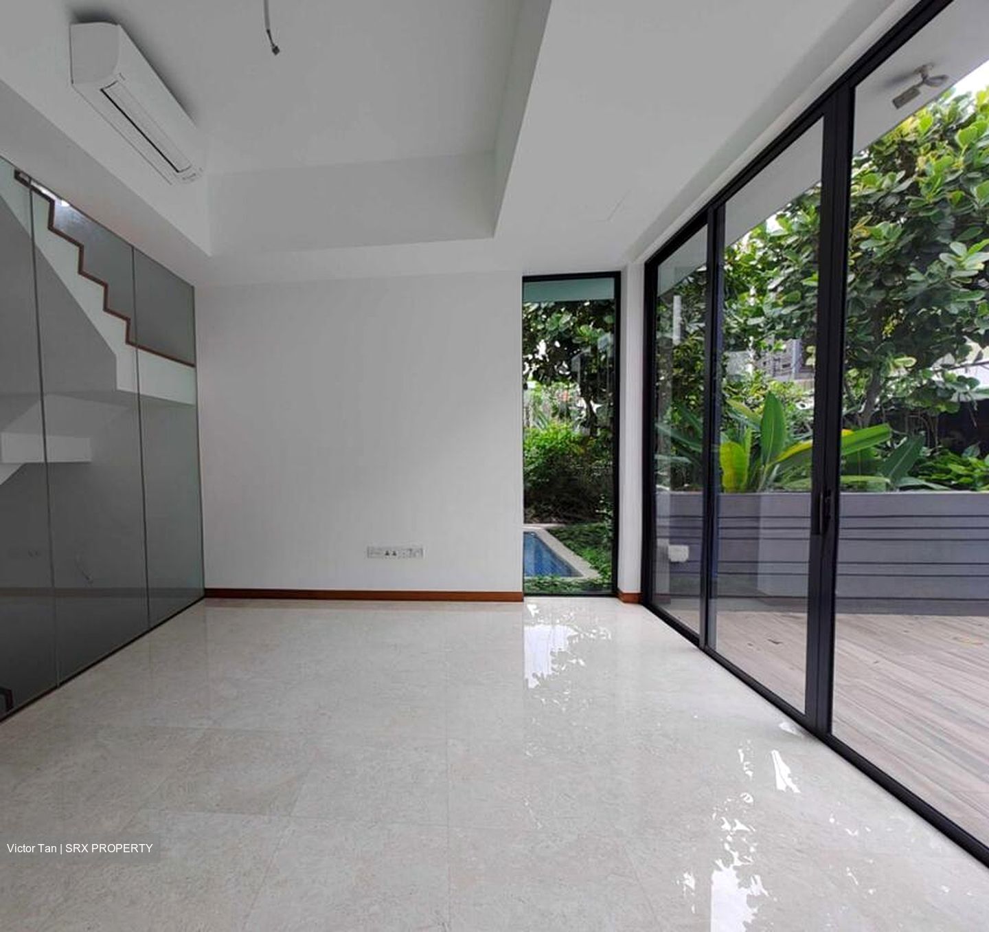 Sunrise Avenue (D28), Terrace #497194761